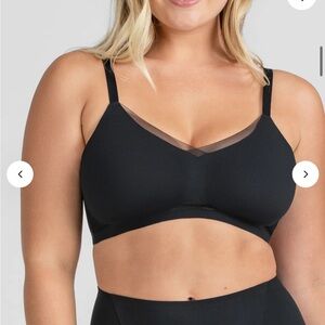 Honeylove Wireless Runway Crossover Bra Vamp Black Nude